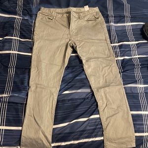 Banana republic light green travel jeans